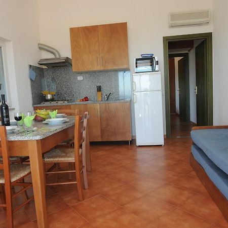 Gf Apartments Li Seddi Бадези Екстериор снимка