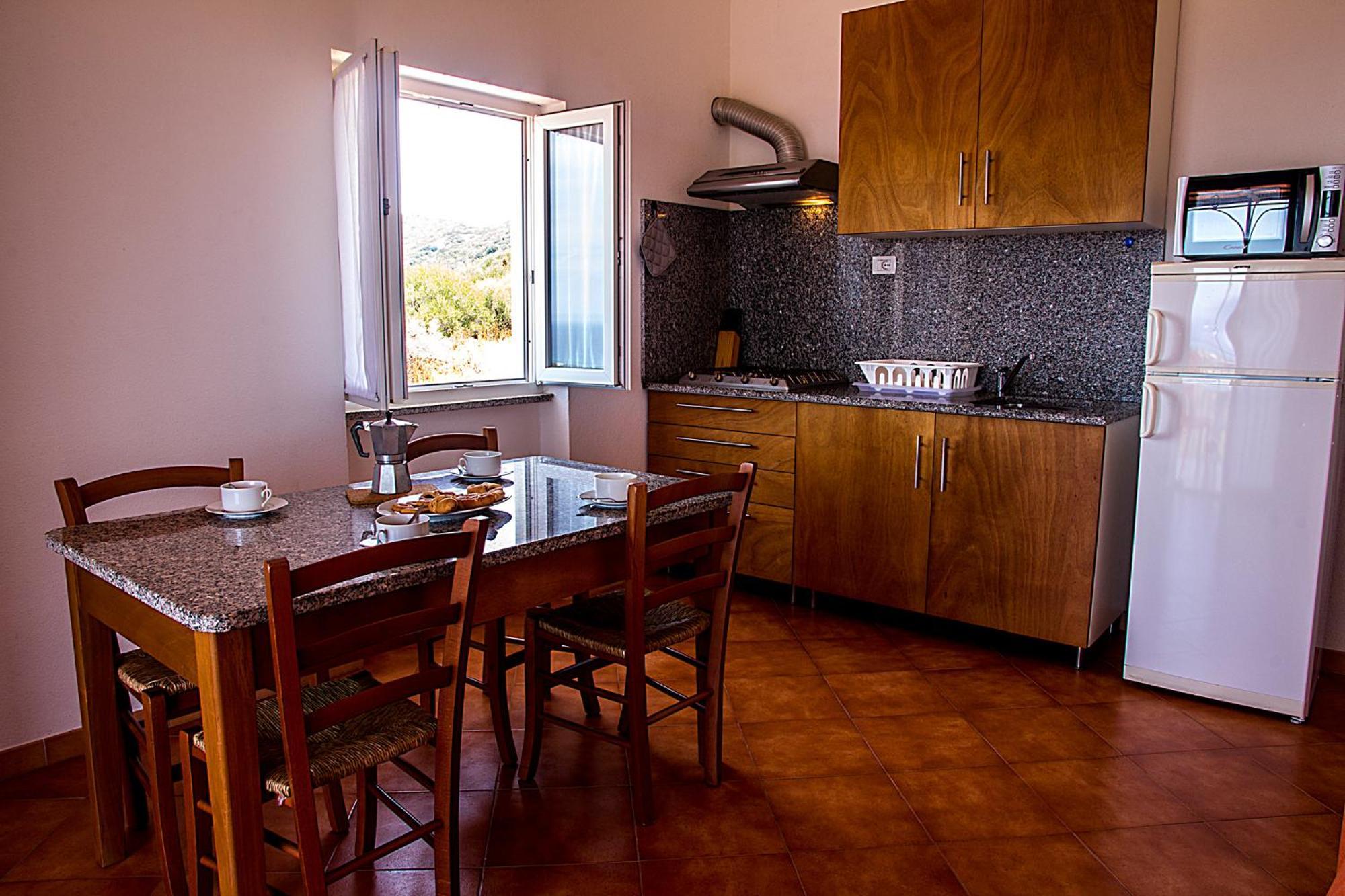 Gf Apartments Li Seddi Бадези Екстериор снимка