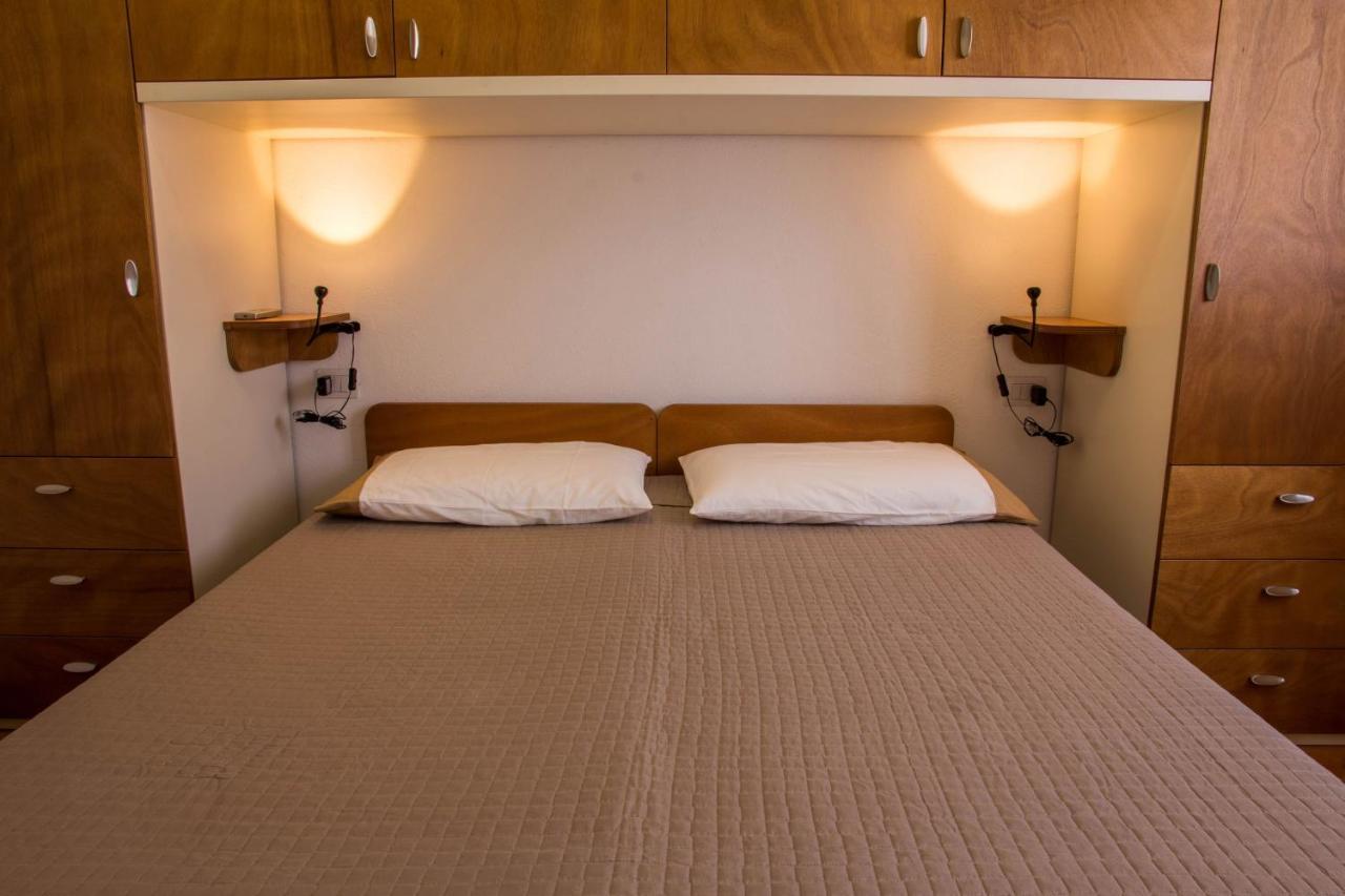 Gf Apartments Li Seddi Бадези Екстериор снимка